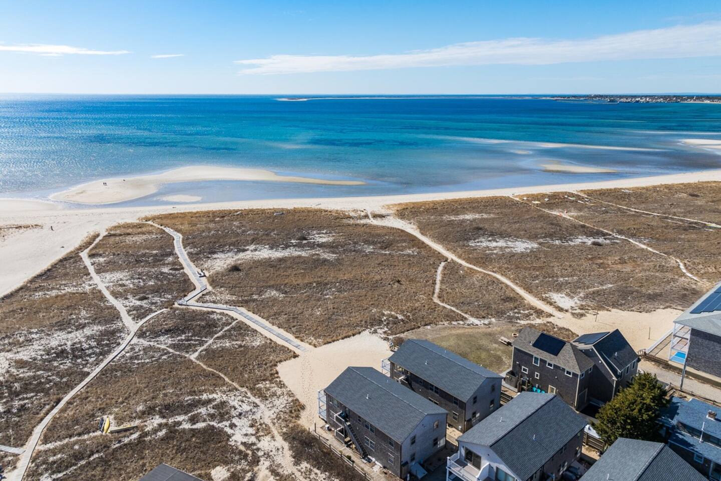 East End 2BR Waterfront | Beach, Deck & Parking