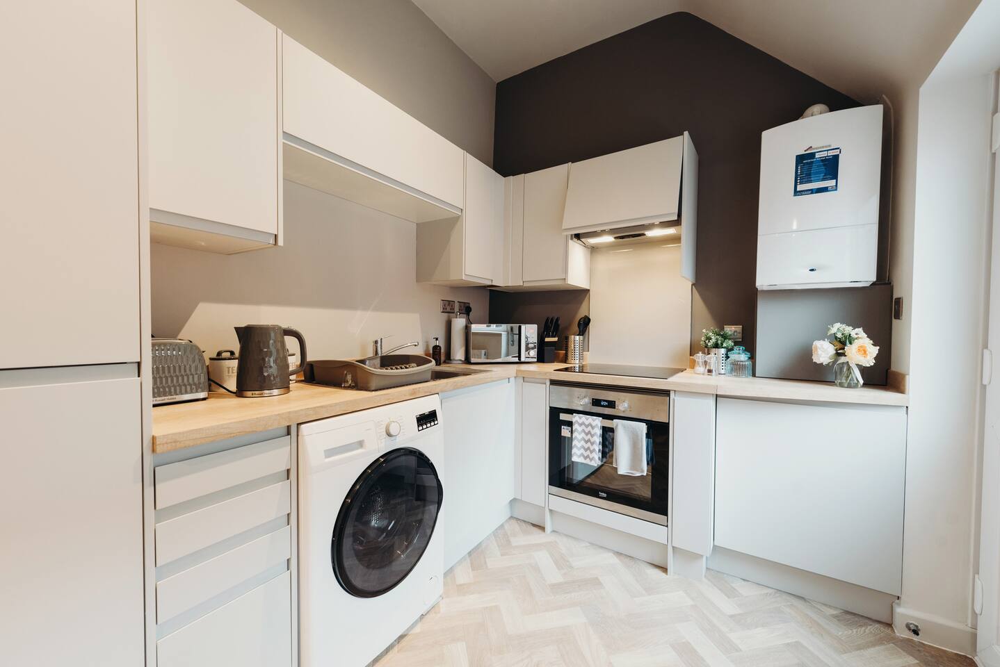 #39 Modern 2-Bedroom Stay with Comfort & Style