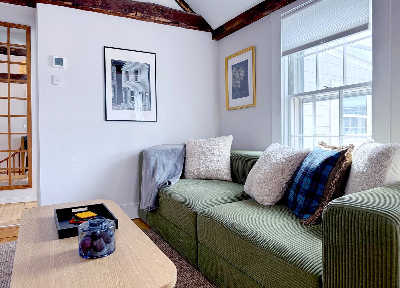 Exposed Beams, One Block From Harbor, Garage