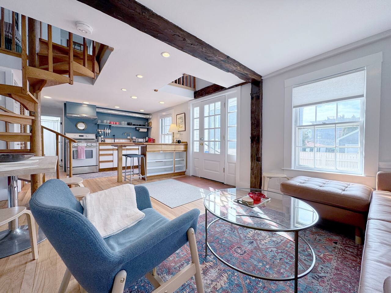 Exposed Beams, One Block From Harbor, Garage