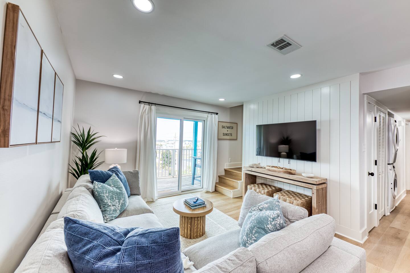 Beachfront Complex-Renovated-3bd2ba-3rdFloor — Gulf Shores — vacation rental