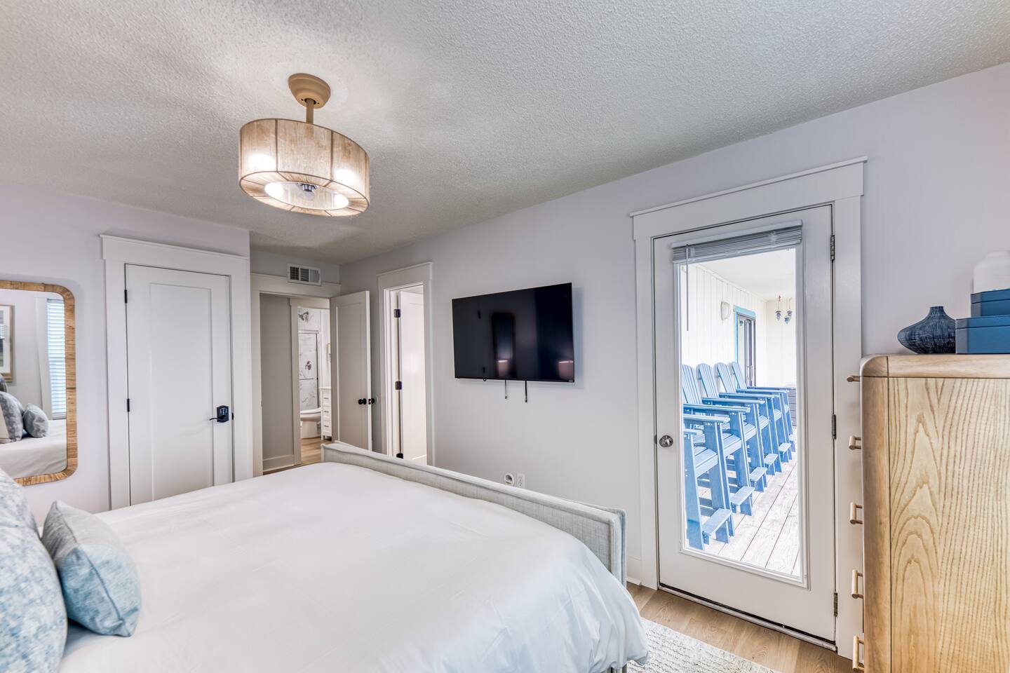 Beachfront Complex-Renovated-3bd2ba-3rdFloor