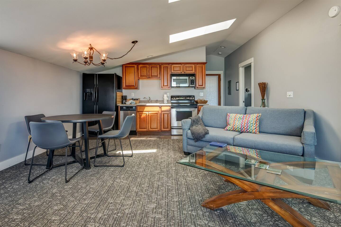 Bella Penthouse - Sweet Haven Nelscott Manor