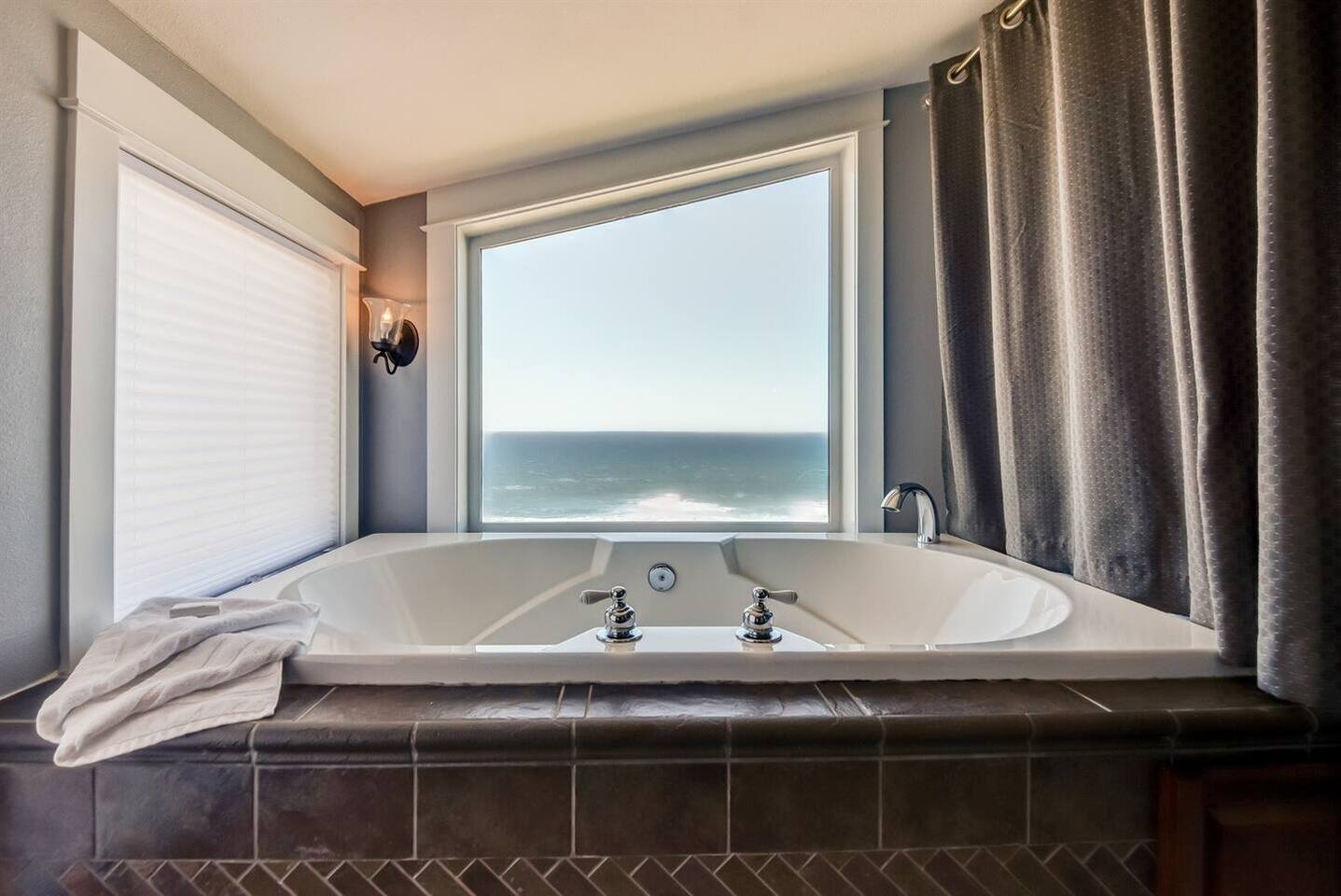 Bella Penthouse - Sweet Haven Nelscott Manor