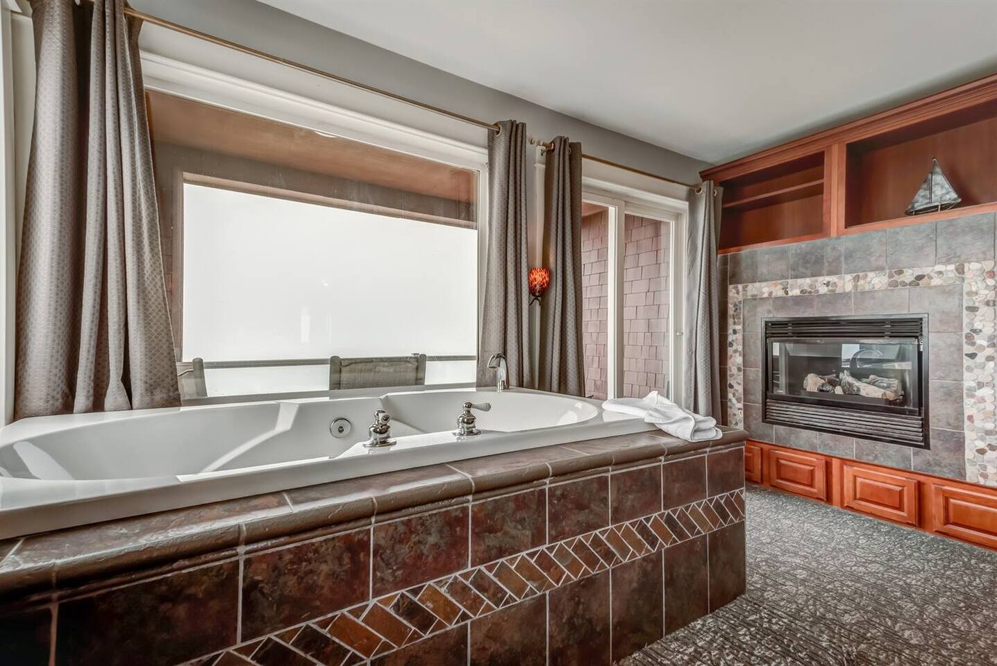 Regatta Suite - Sweet Haven Nelscott Manor