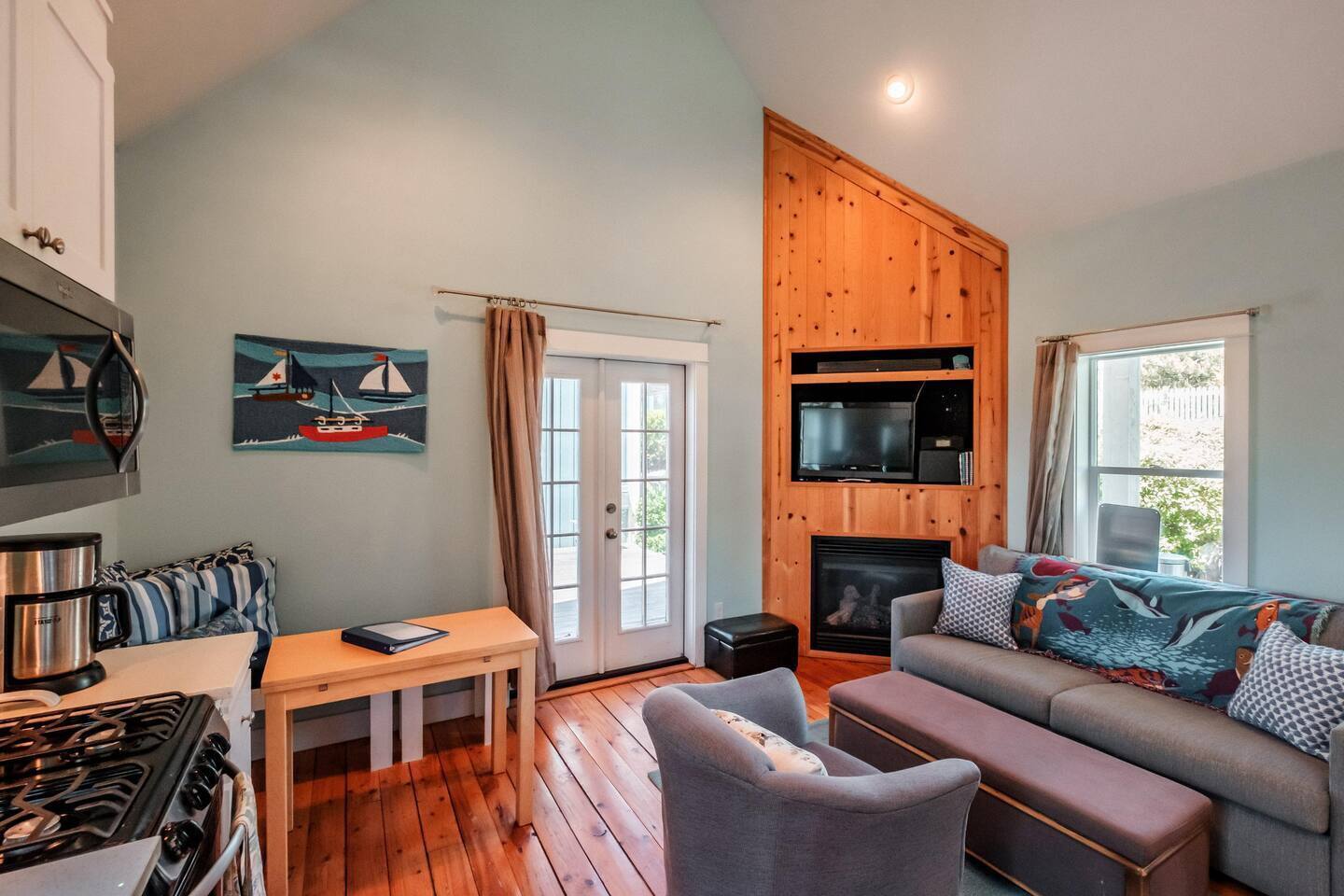 Wind Sailor - Olivia Beach Camp Cabin