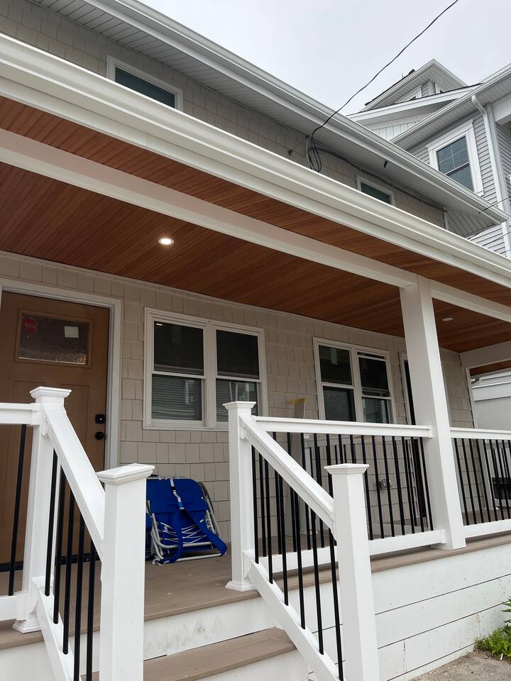 3 BD Condo - Steps From Asbury!