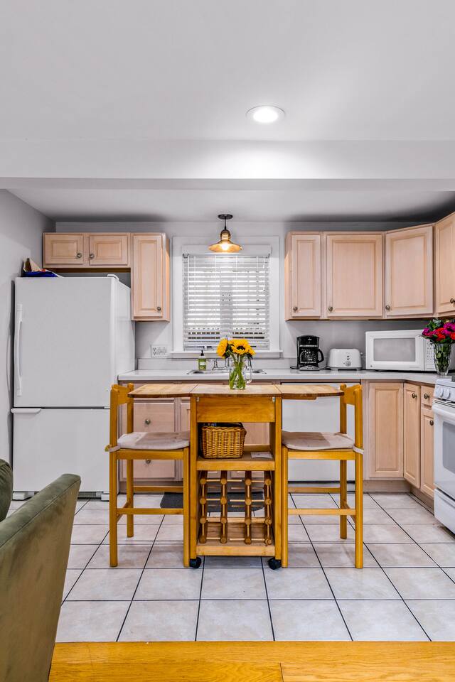 Central Ptown 2 BR | 2-Car Parking + Private Patio