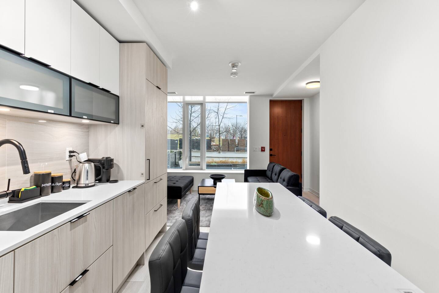 Modern 3BR/2.5BT Home + Free Parking