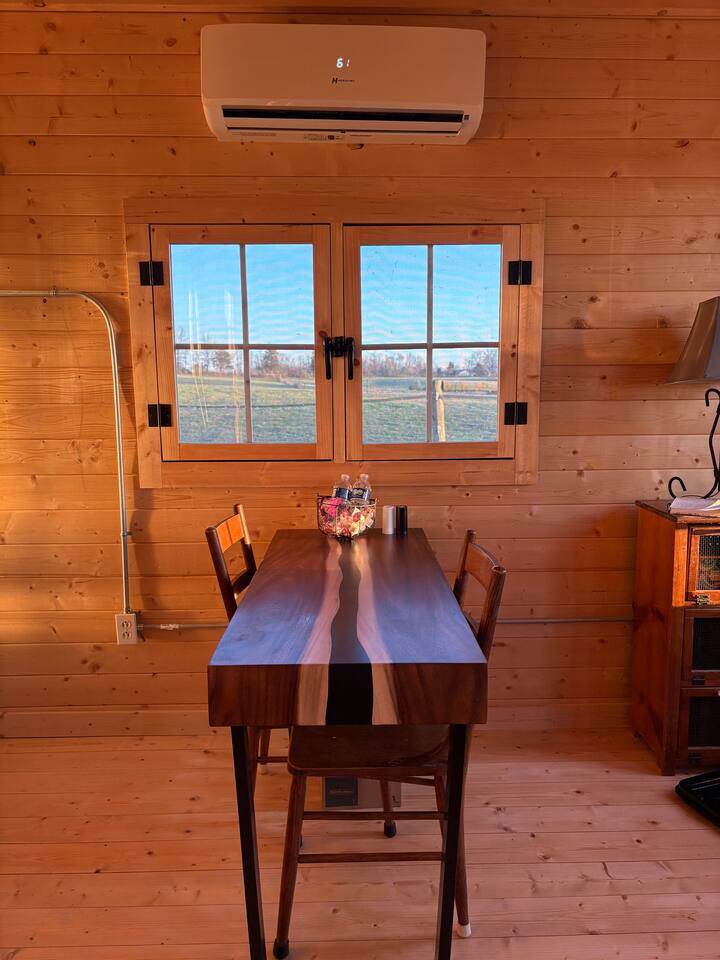 Farm Cabin Near Shawnee Wine Trail & Natl Forest