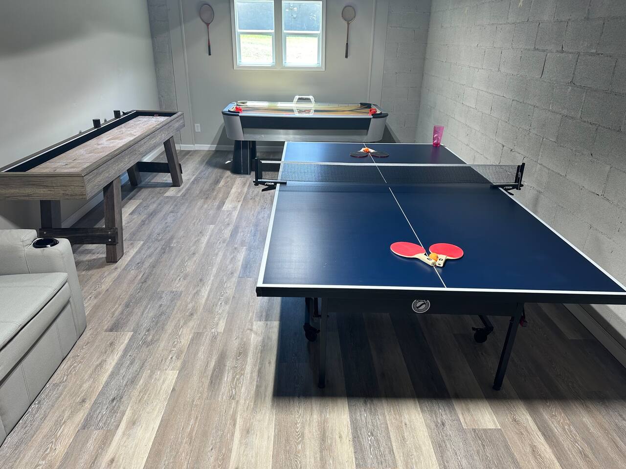 Westover House 4 BR w/ Gameroom 1/2 Mile to Depot!