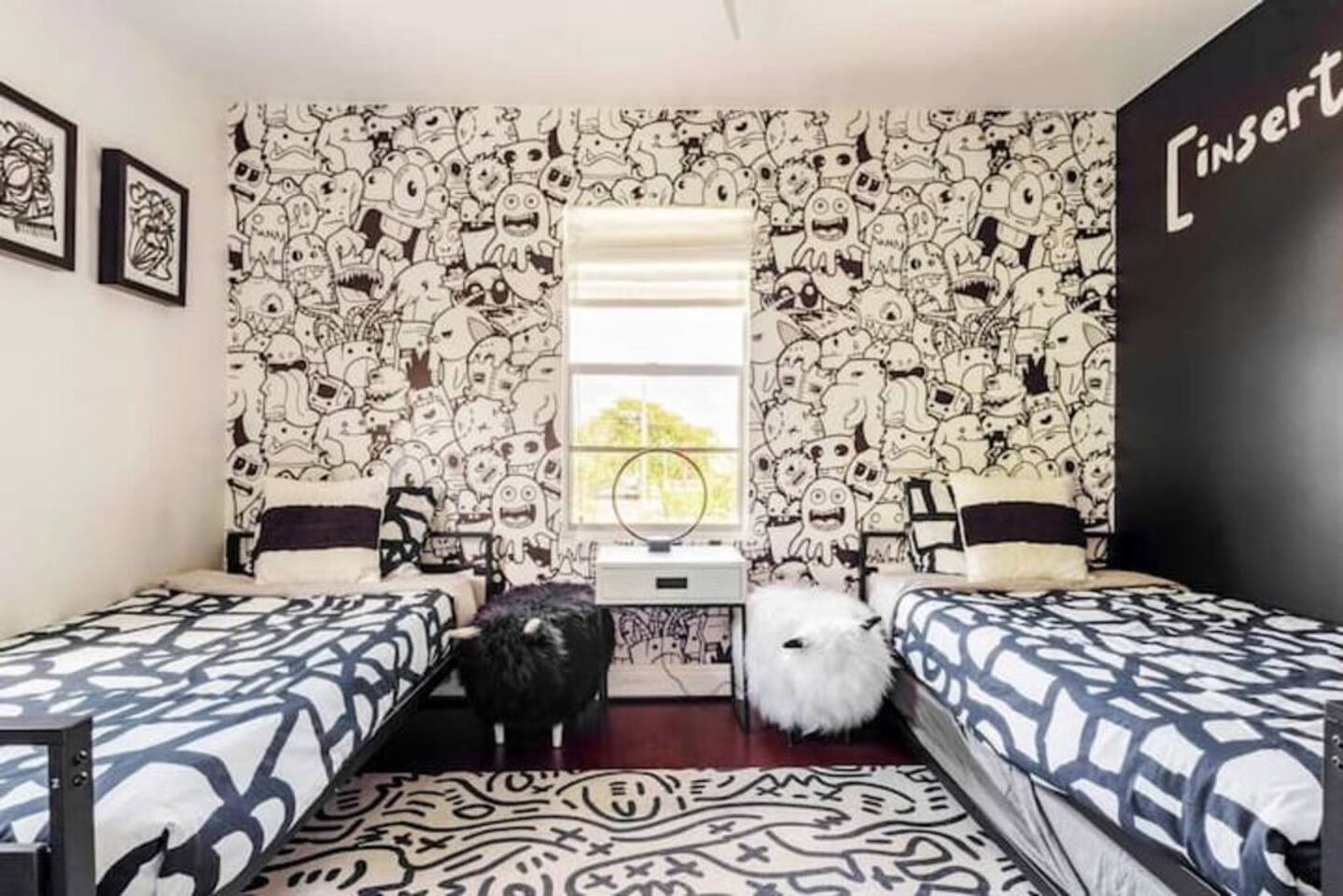 5BD 3BA - Black&White ArtBNB - Antique Row WPB