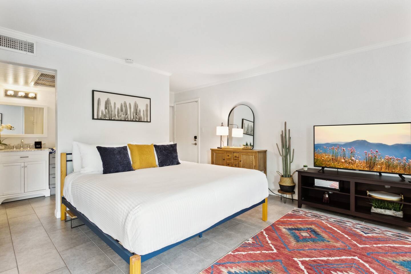 Saguaro Sunrise Studio-1st Floor