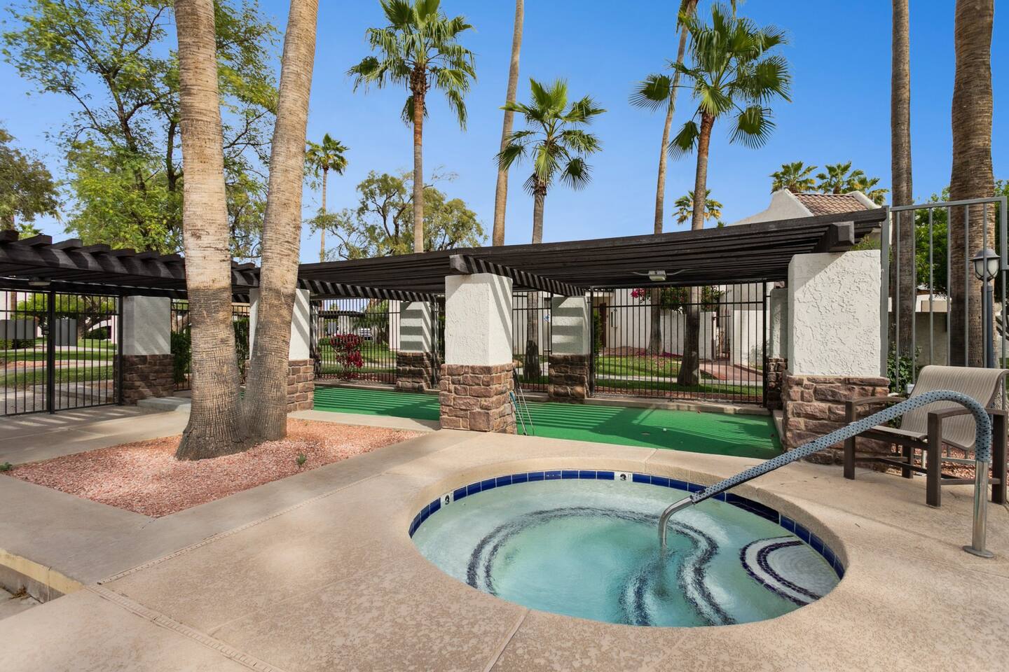 Saguaro Sunrise Studio-1st Floor