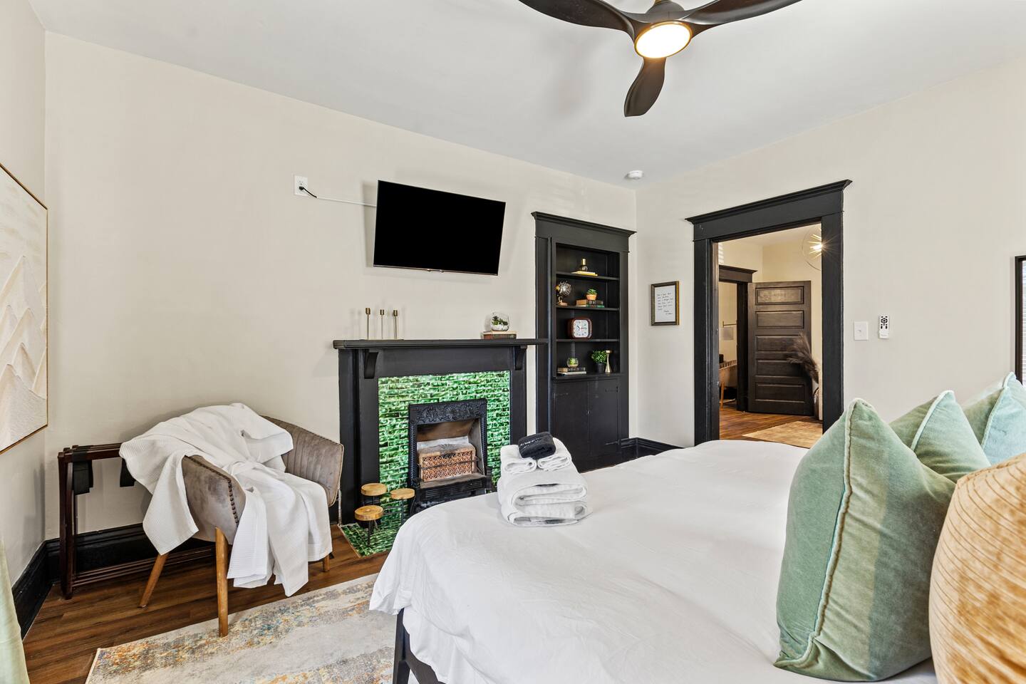 The Luxe/Pickleball/Basketball/ Hot Tub/Horse Park - Holiday Home