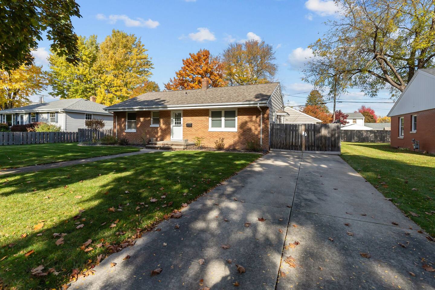 Appleton 3BR Ranch • Sleeps 6 • Long Stays, YES!