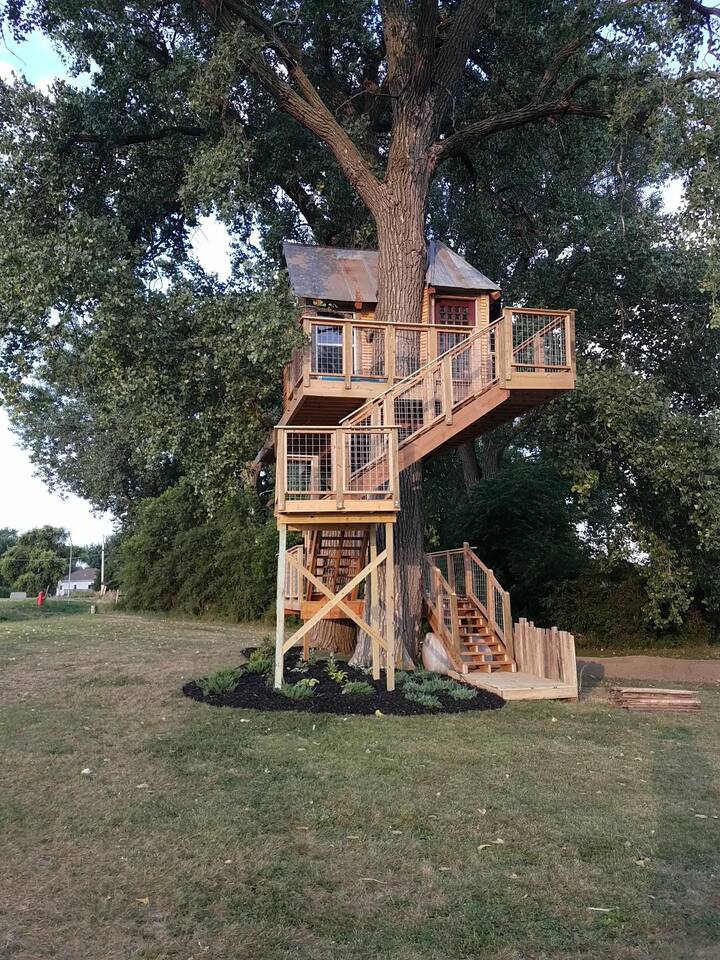 Kottage Knechtion Treehouse | Breakfast Included