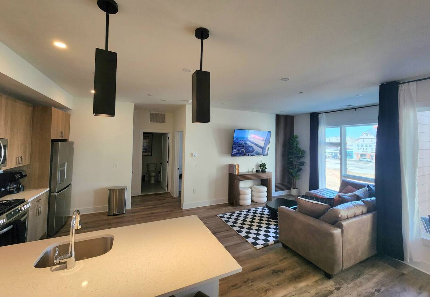 The James Suite One-Newly Built, 2 BR, Beach Block