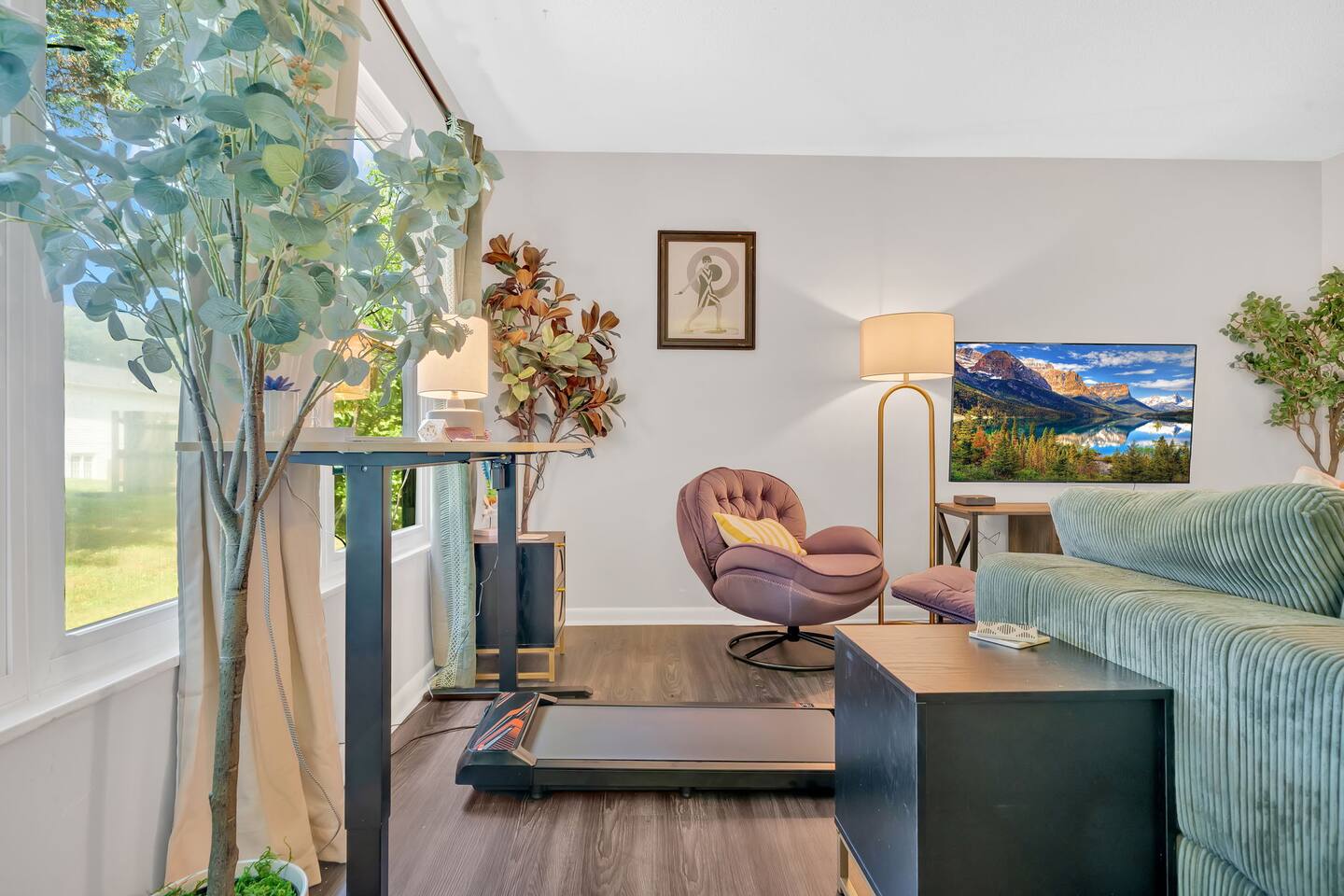 Charming Retro West Knox Pad | WFH & Walking Pad