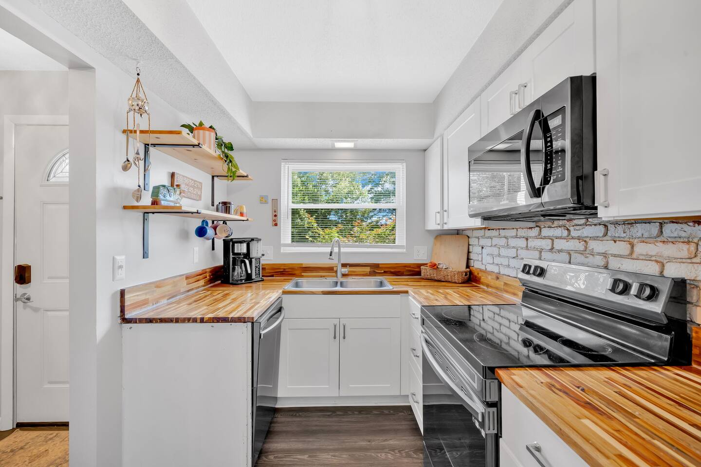 Charming Retro West Knox Pad | WFH & Walking Pad