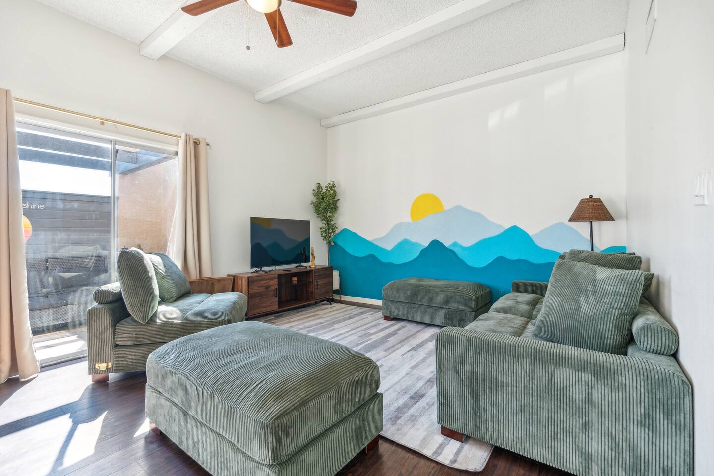 Cozy Desert Condo