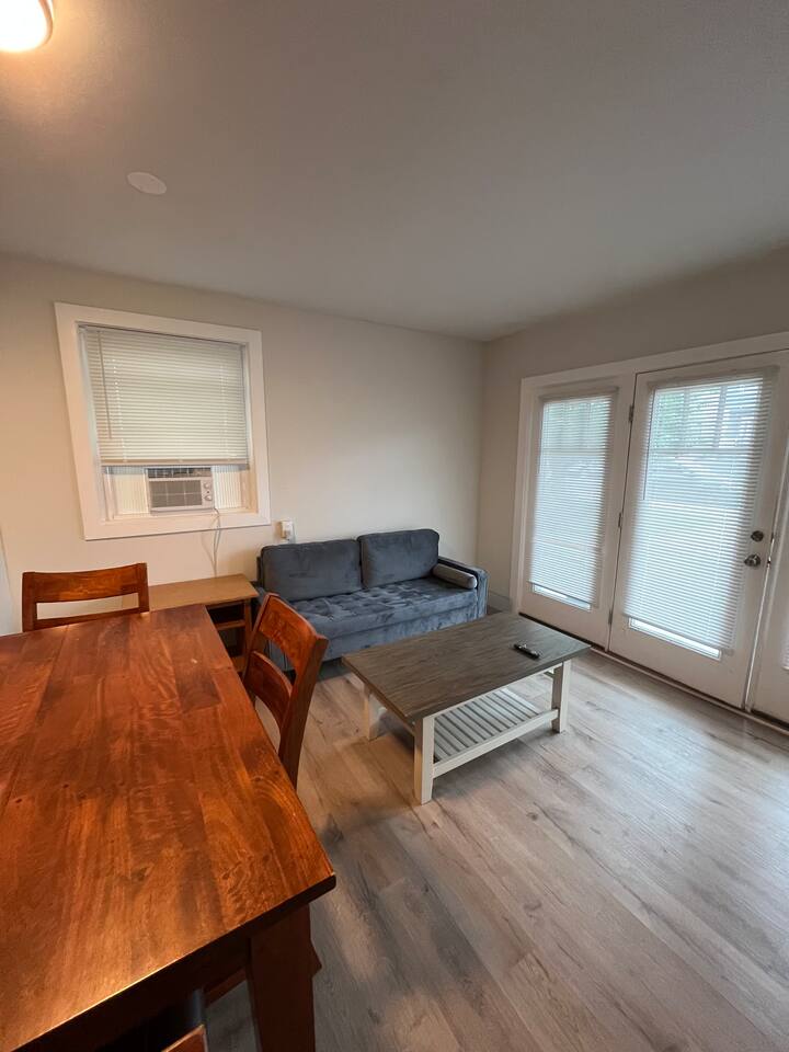 3BD Private Condo - Free Parking