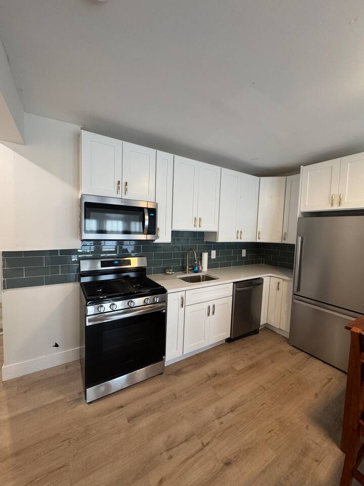 3BD Private Condo - Free Parking