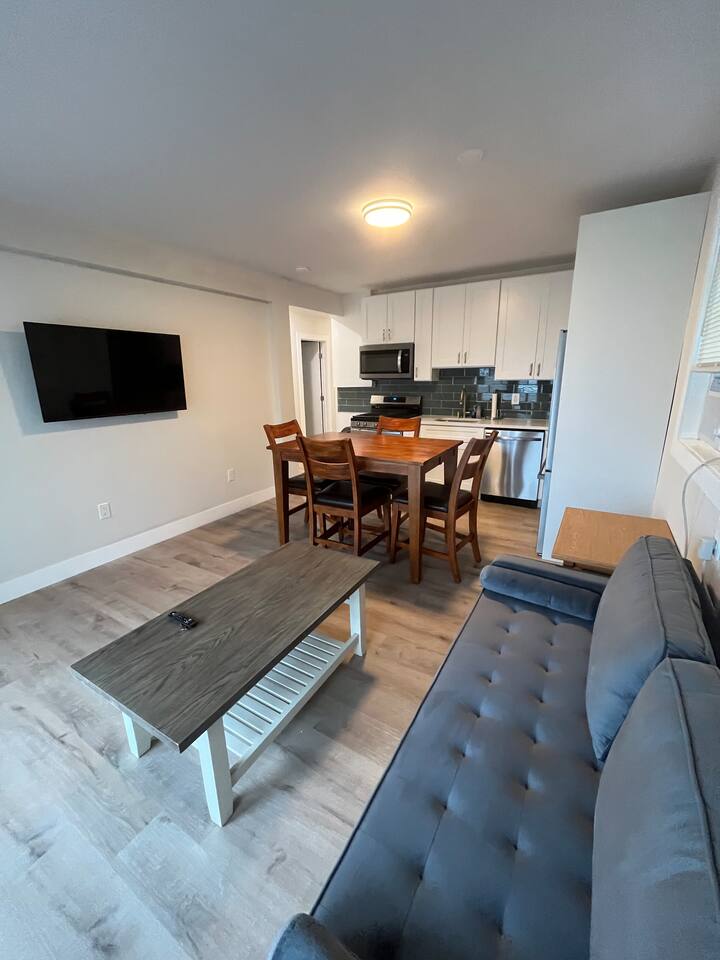 3BD Private Condo - Free Parking