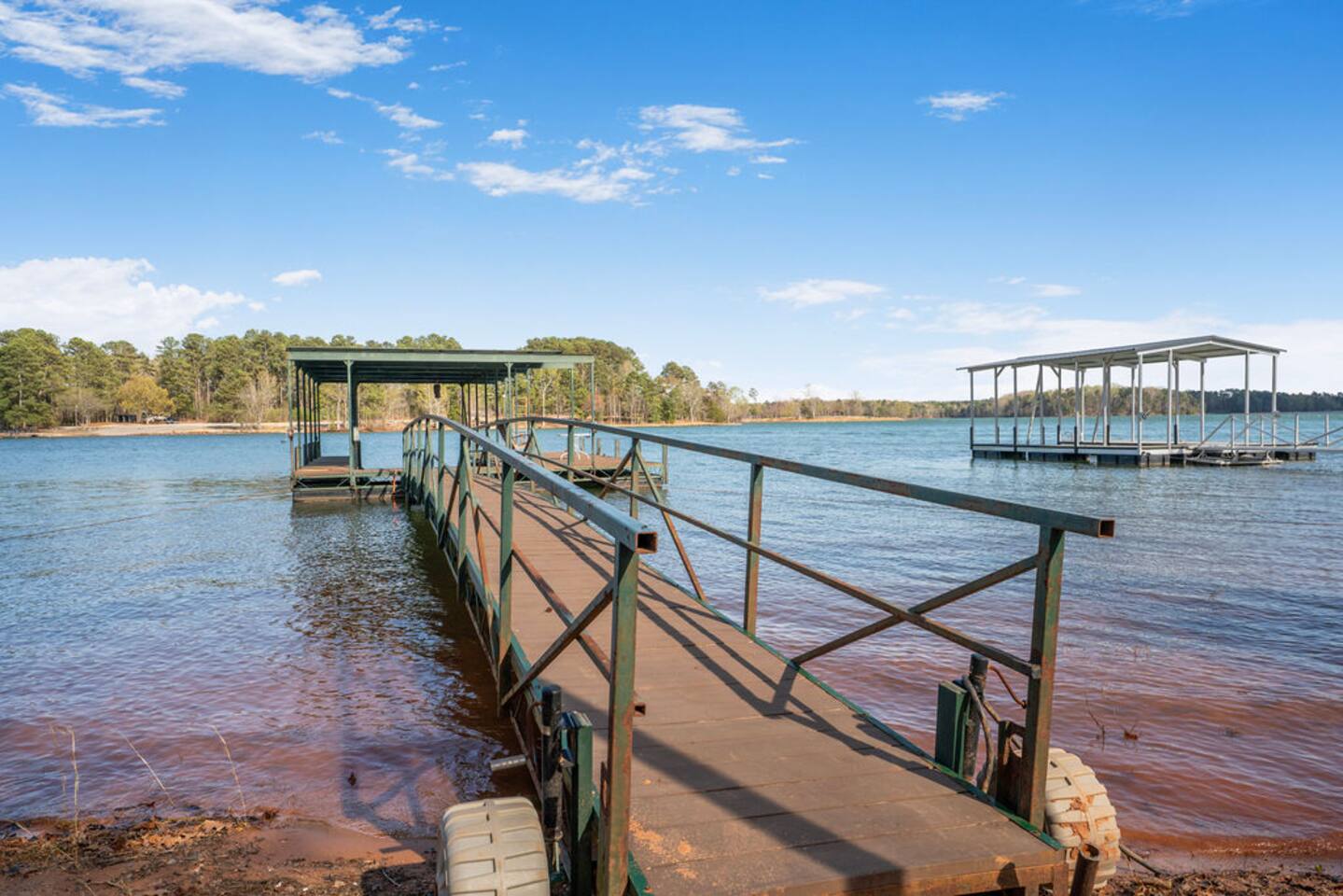 Lake Hartwell Oasis