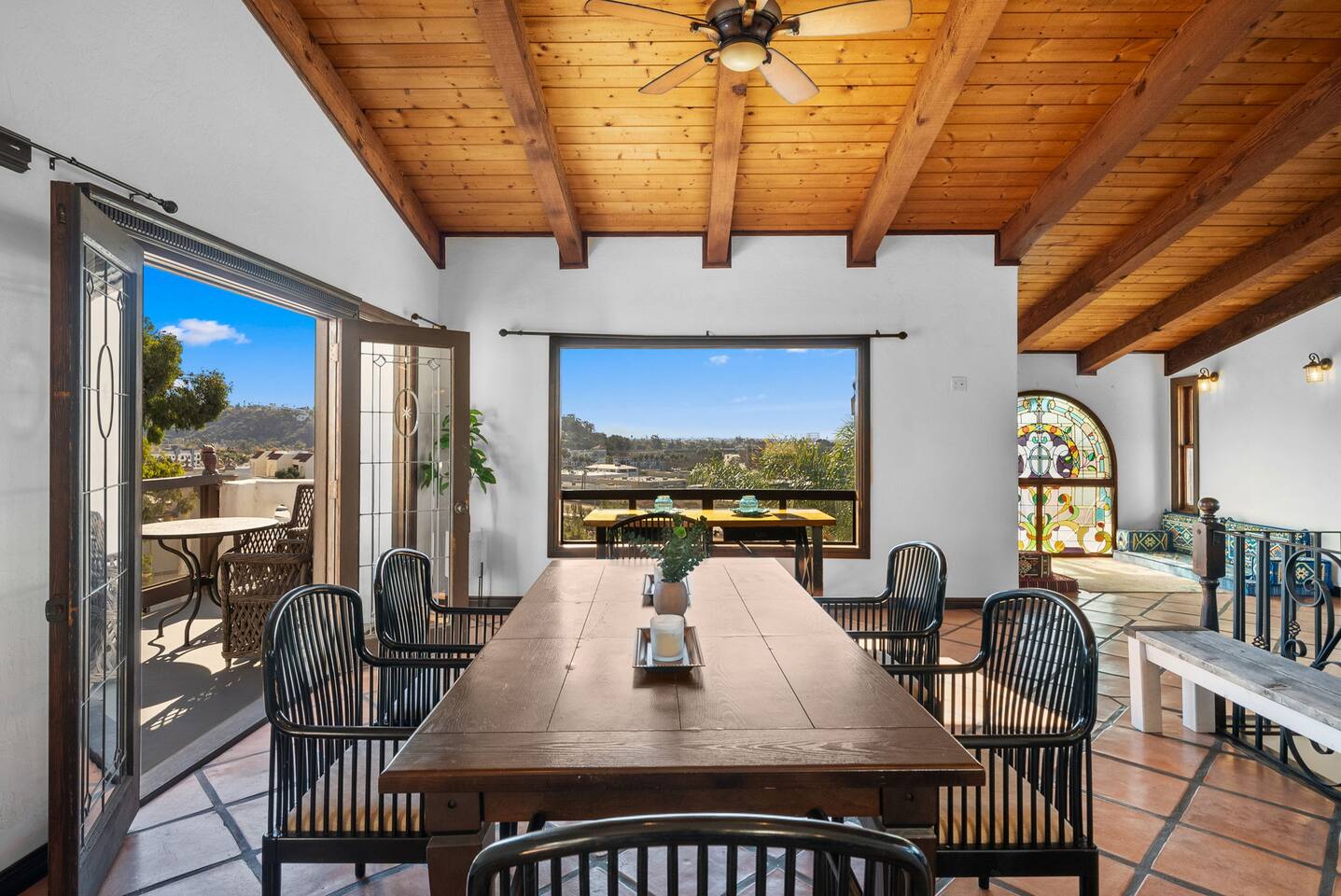 top of the world Villa: pool, spa & sunset views