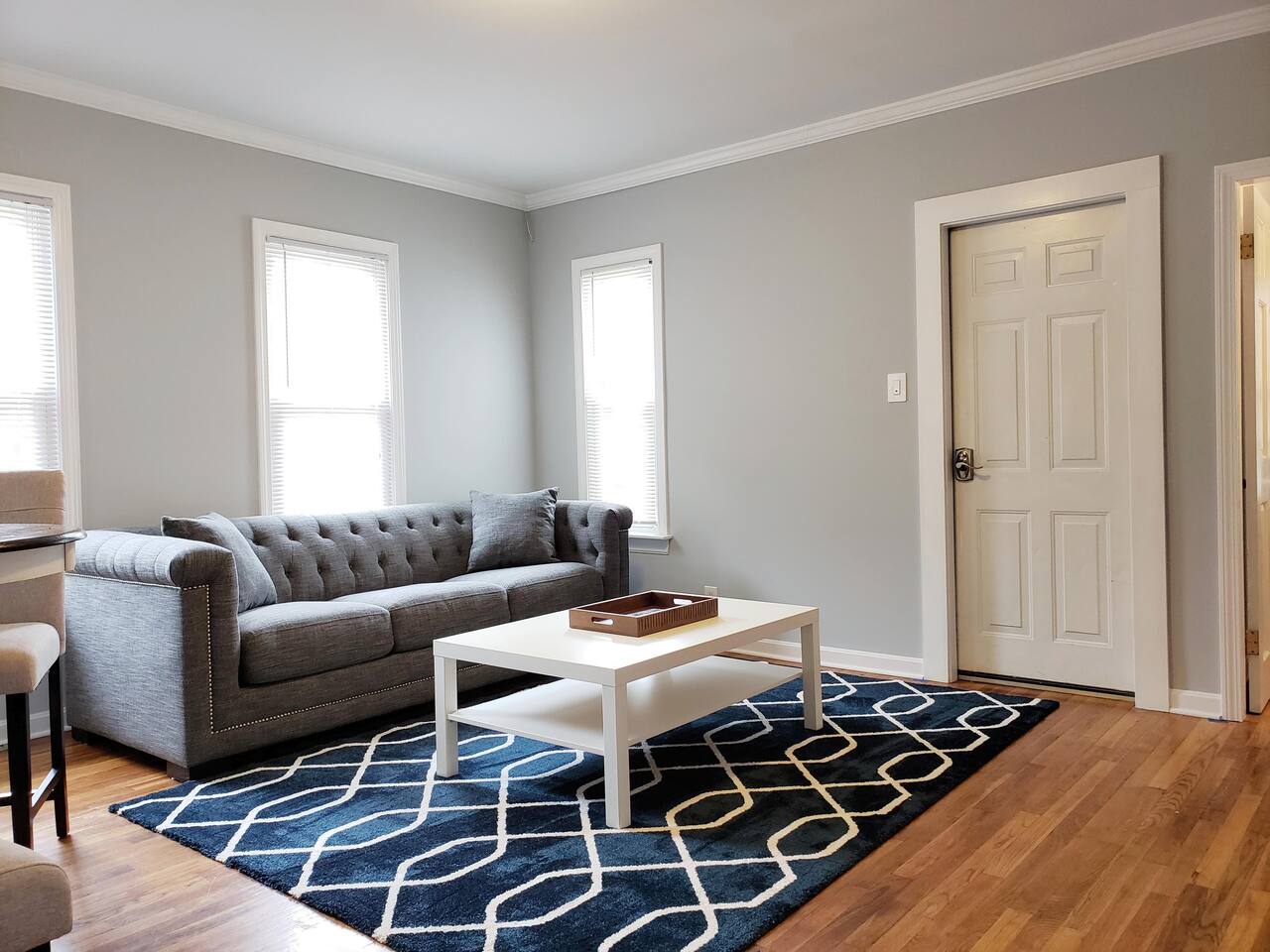 Modern Apt 5 Miles to Beach 5 Min Walk to Westerly