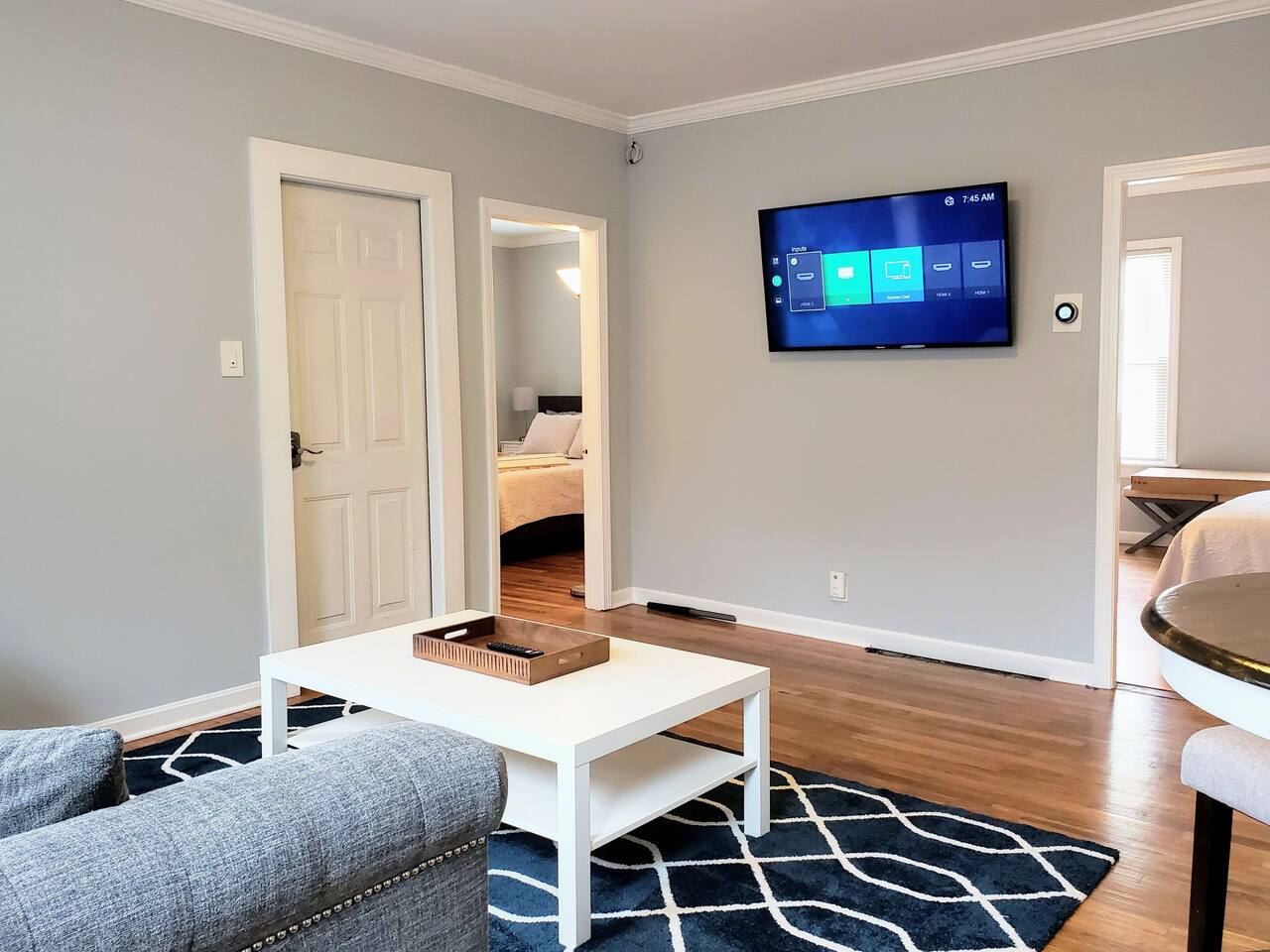 Modern Apt 5 Miles to Beach 5 Min Walk to Westerly