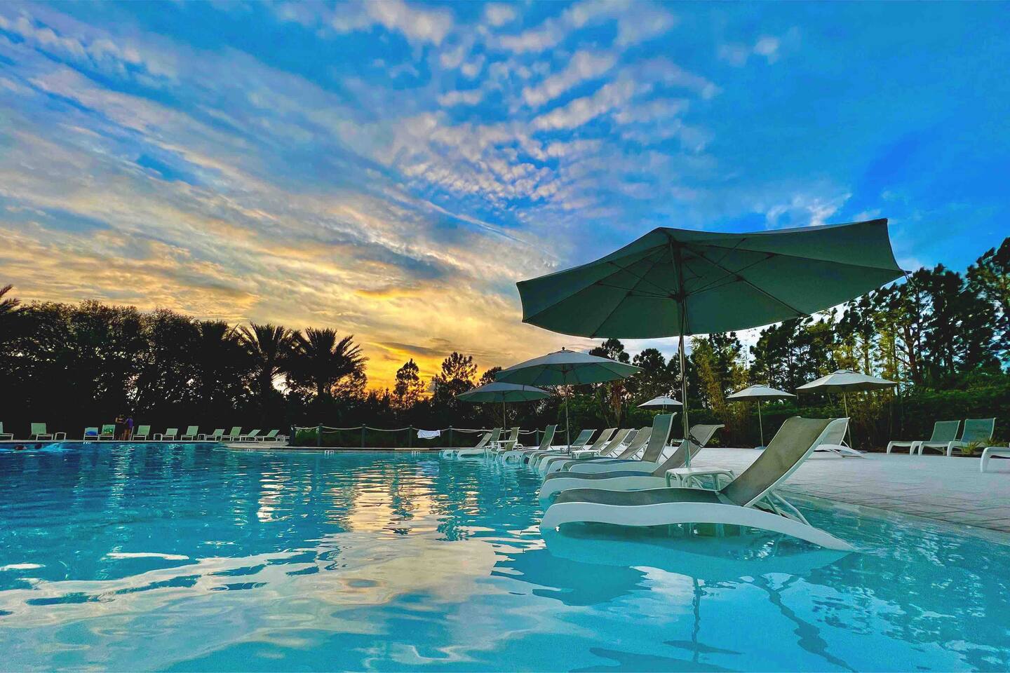 Big Resort Home 4 Beds Pool Gym Golf Near Disney