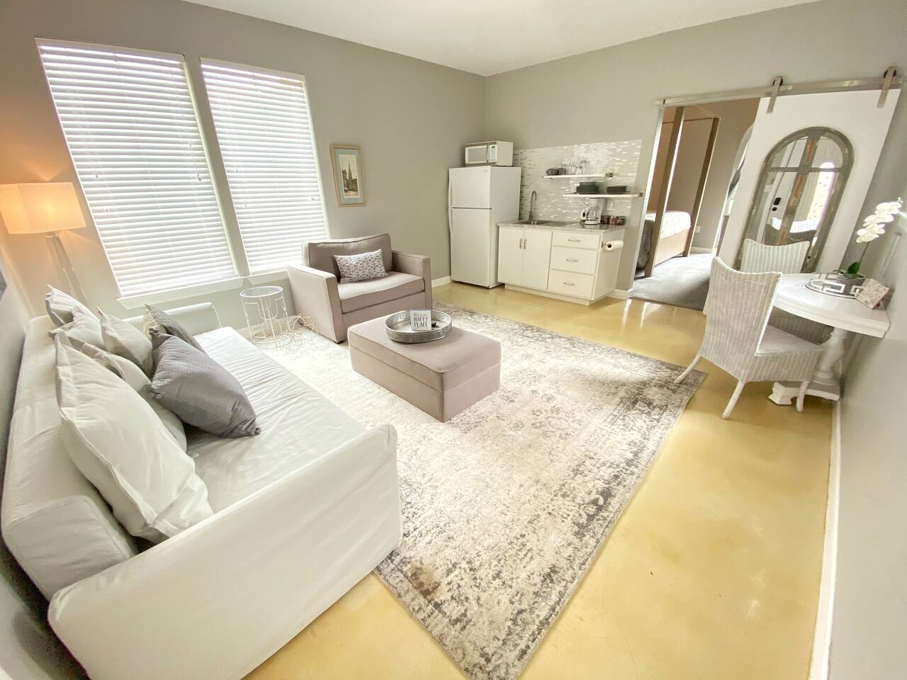 Fortunata Winery Villa #5, Elegant Stay for 4