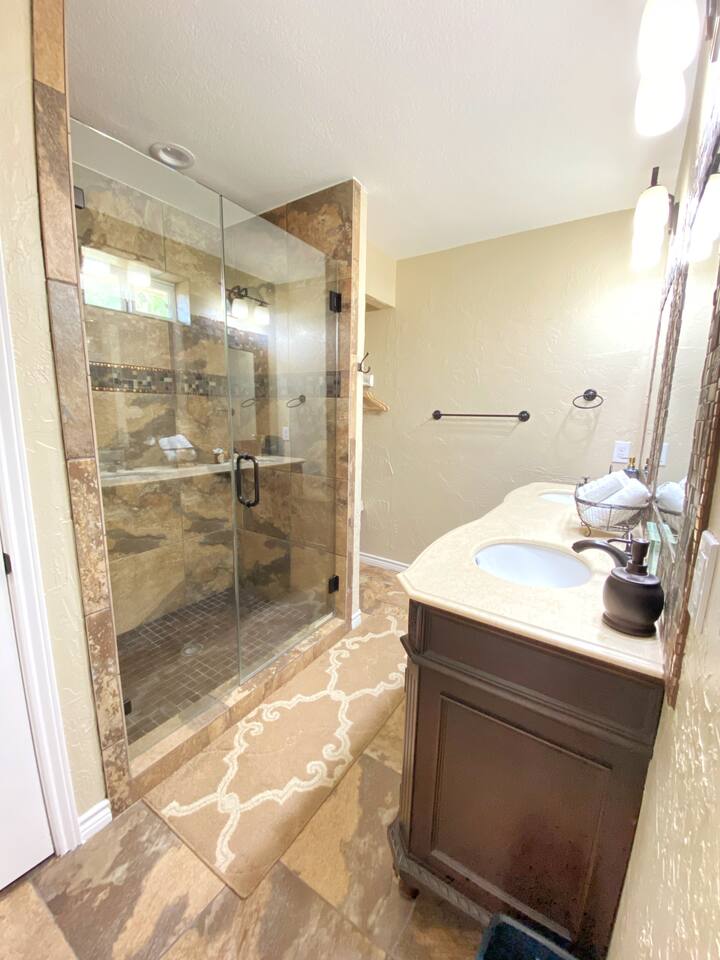 Fortunata Winery Casa Bella Sole Spacious 3BR Home