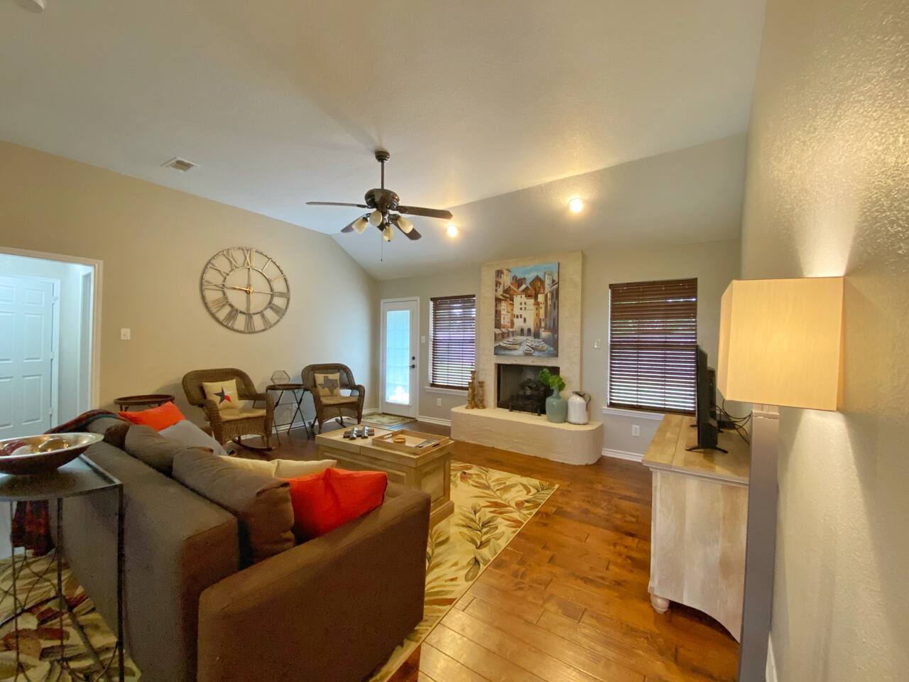 Fortunata Winery Casa Bella Sole Spacious 3BR Home — Aubrey — vacation rental