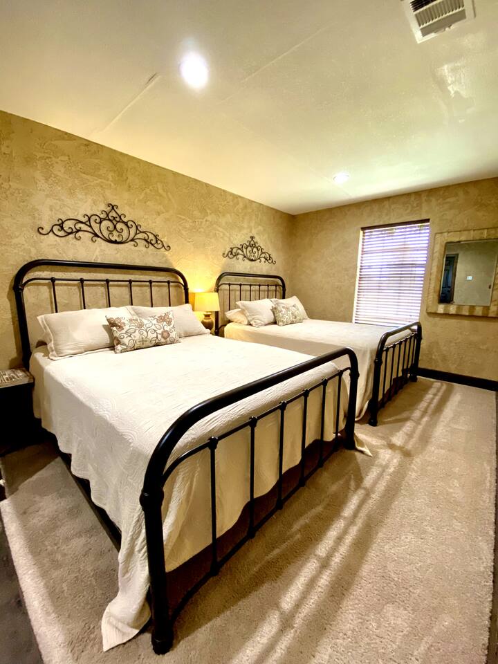 Fortunata Winery Casa Piccolo, Cozy 2Queen Retreat — Providence Village — vacation rental