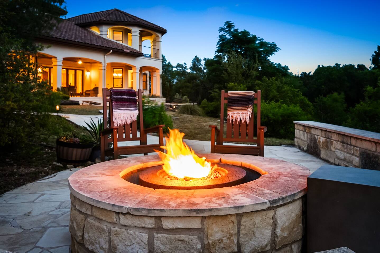 NEW Views, Cold Plunge, Sauna, Fire Pit, 10 acres
