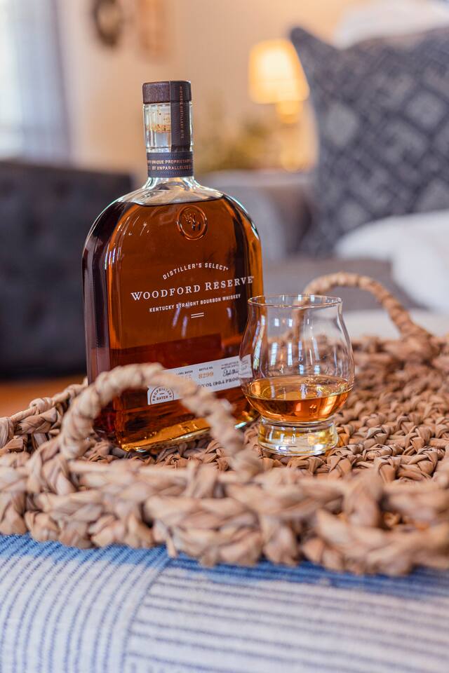 Bourbon Trail Getaway|Hot Tub, Sauna& Shuffleboard