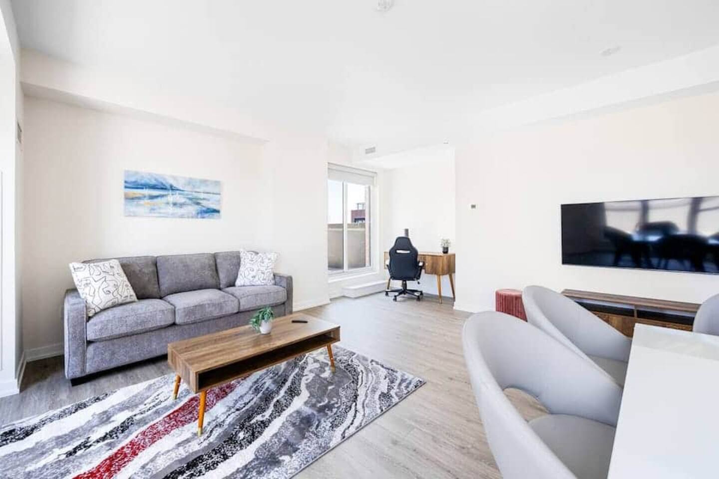 Spacious 3-BDR Home with Incredible View + parking