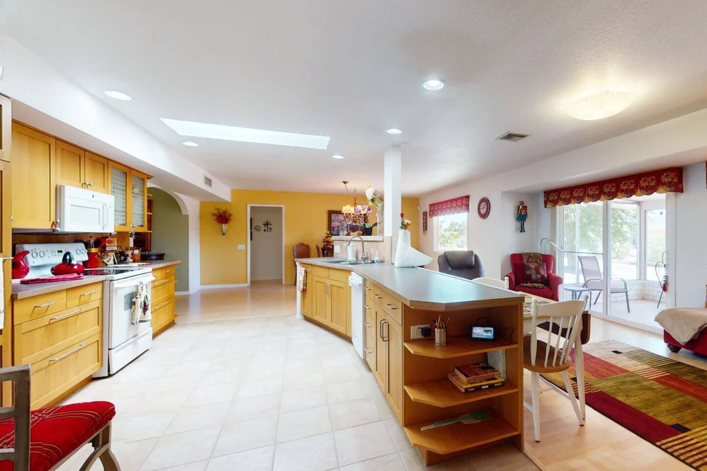 Sun City West Getaway | 2BR w/ Patio & Golf