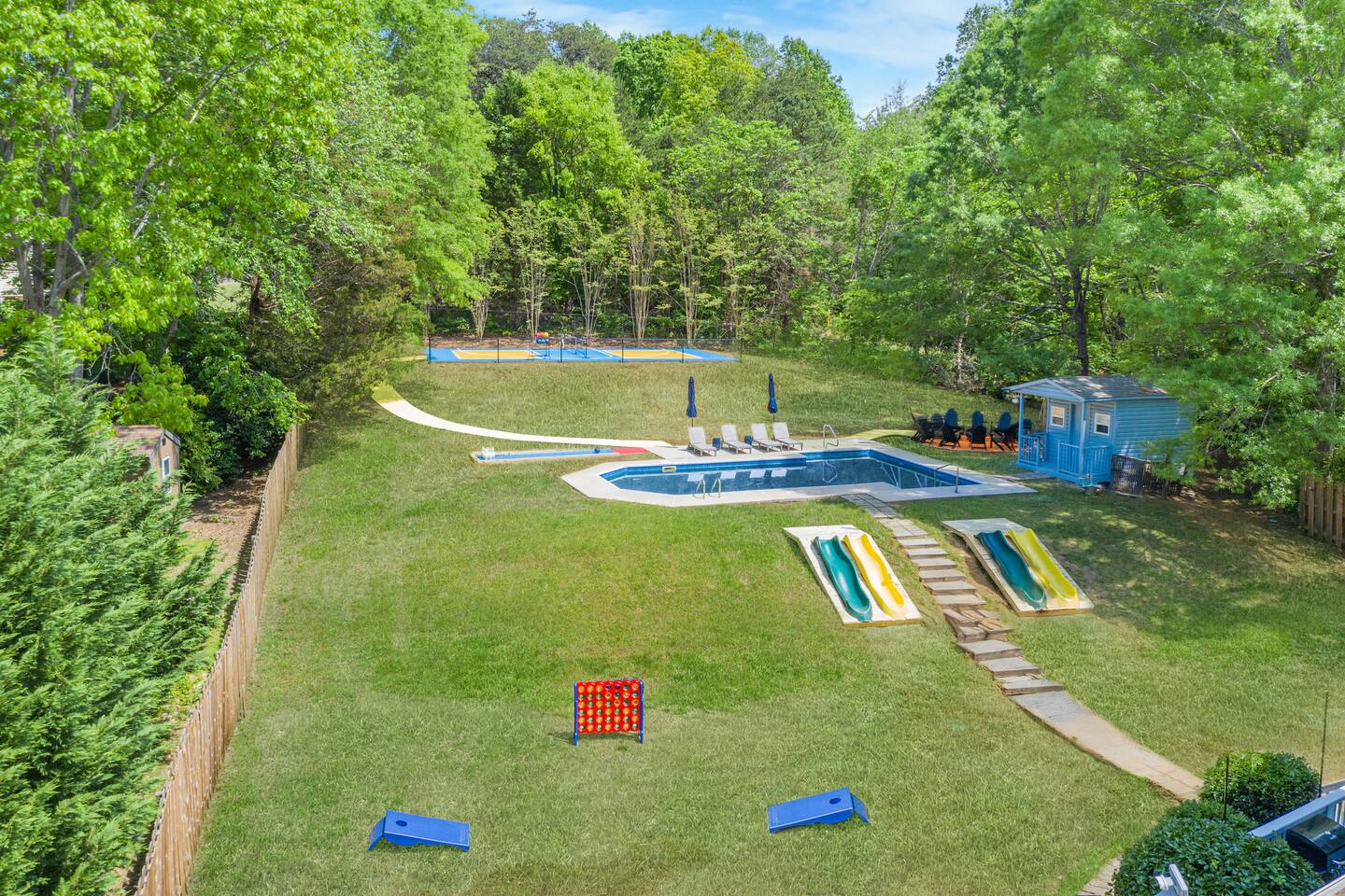 Pickleball, Basketball, Movie Theater, King Beds