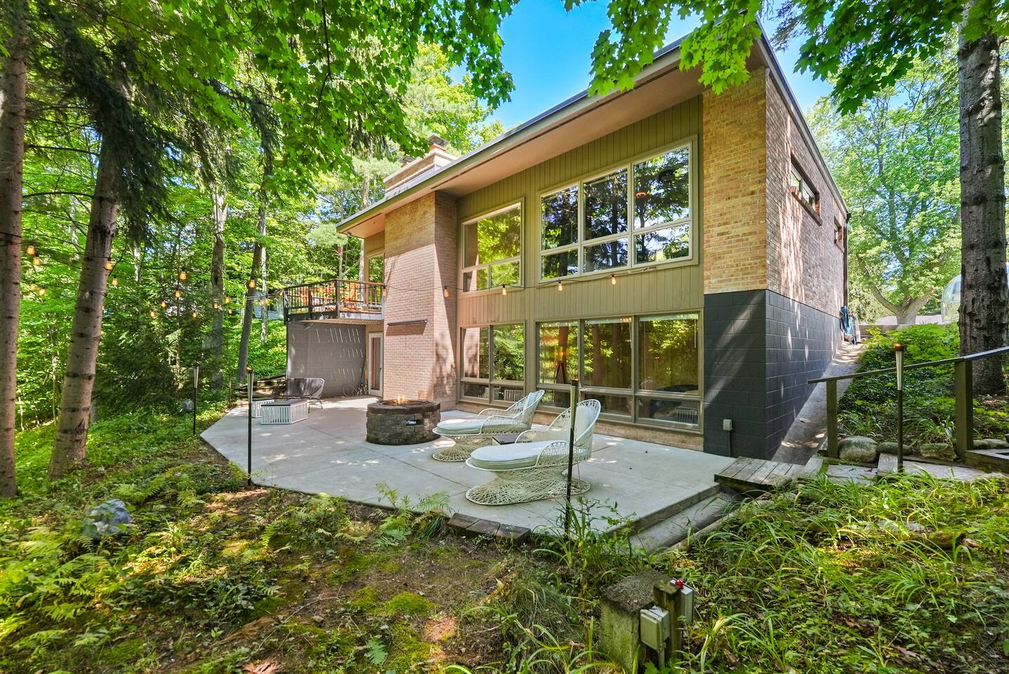 Midcentury Millpond — Northport — vacation rental