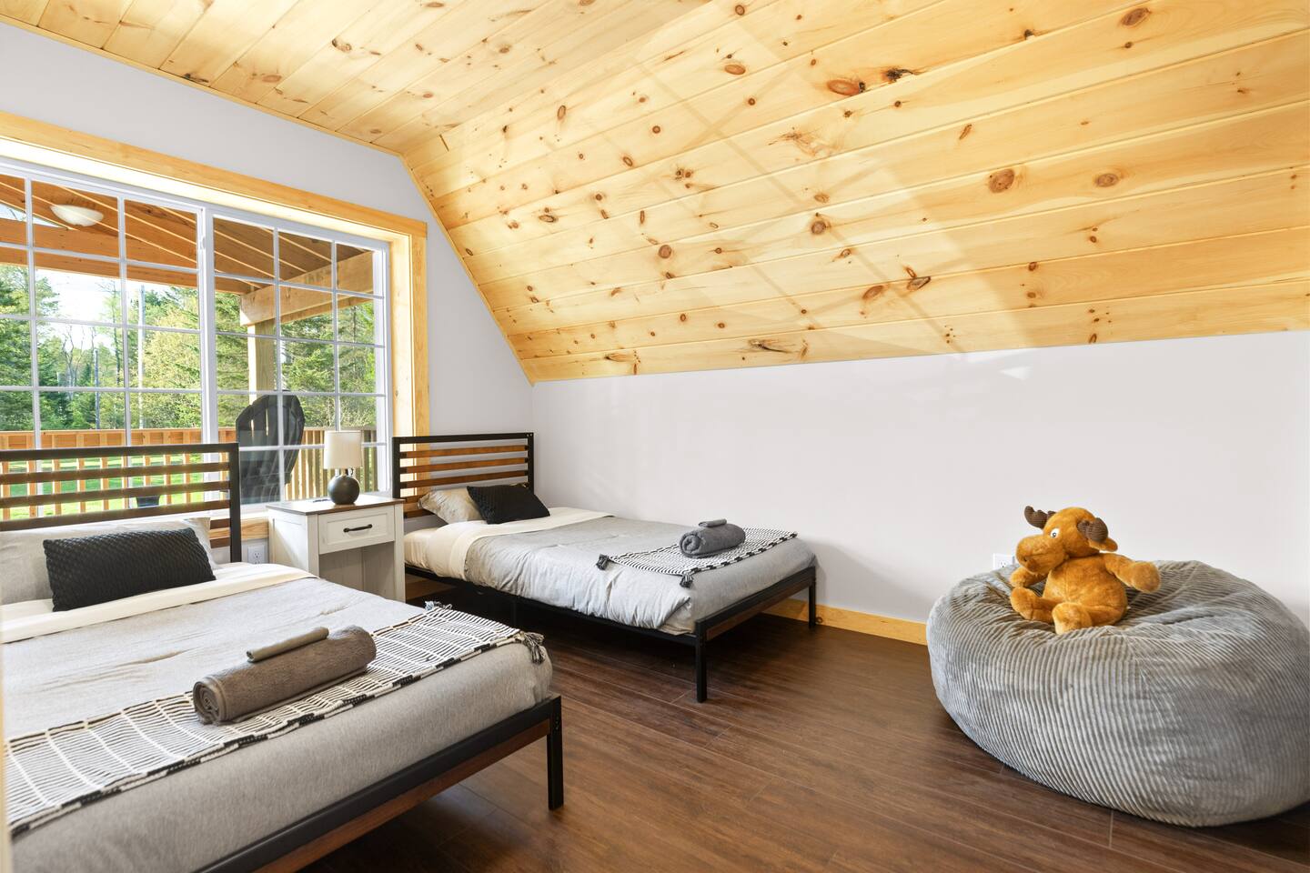 The A-mazing Creekside Escape