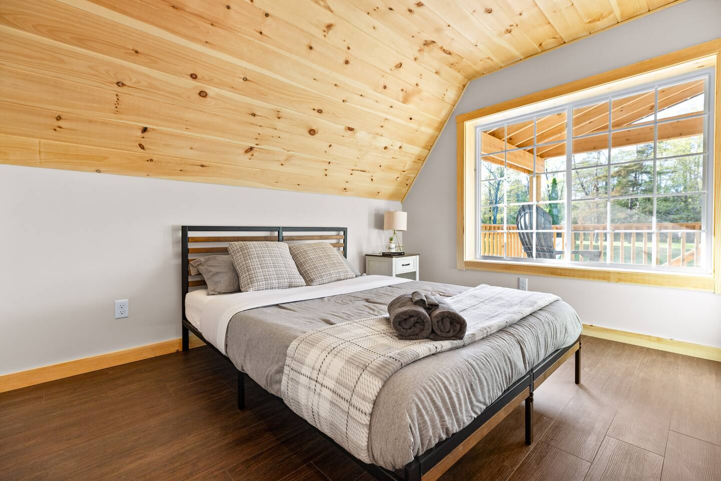 The A-mazing Creekside Escape