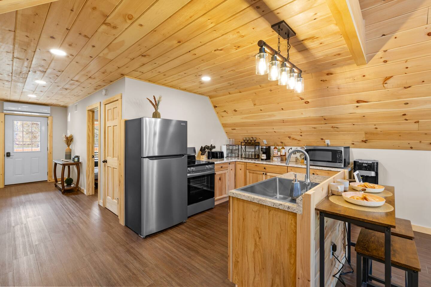 The A-mazing Creekside Escape