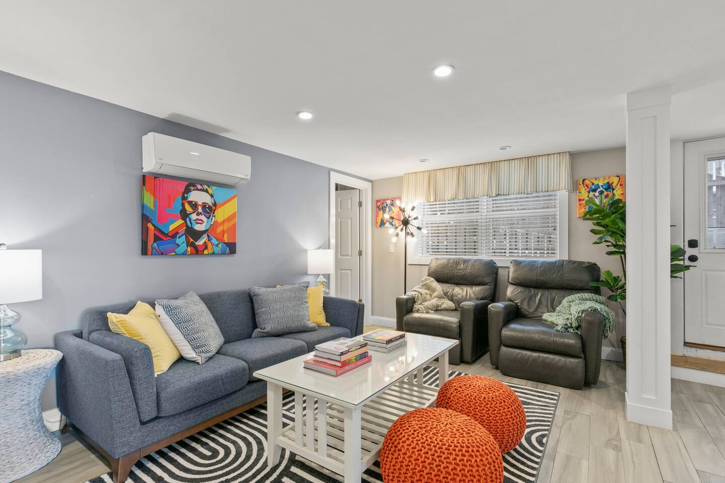Pet-Friendly Beachside Condo + Parking on Comm St — Provincetown — vacation rental