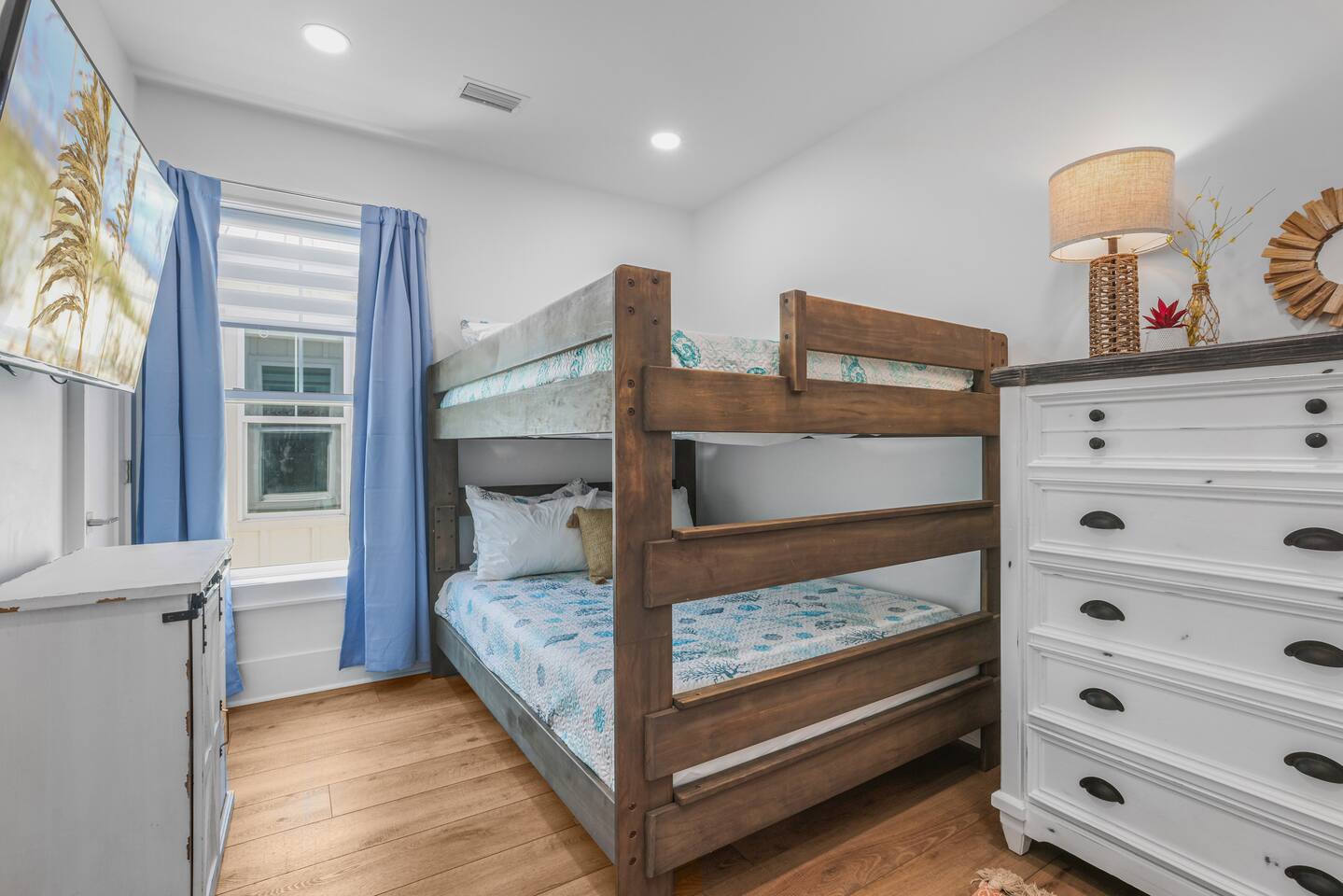 Heated Pool, Beach Views - Easy Access! Sleeps 14