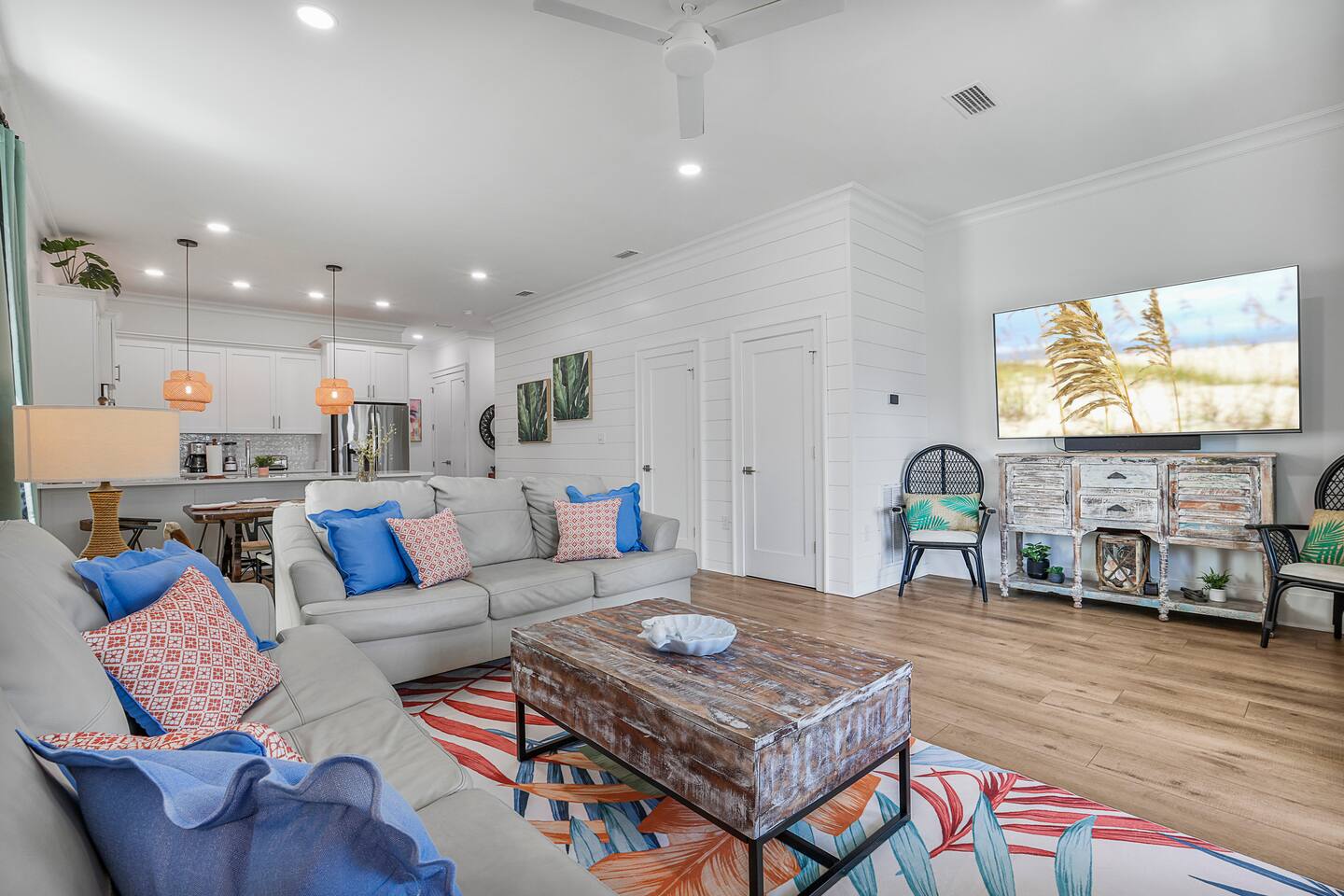 Heated Pool, Beach Views - Easy Access! Sleeps 14
