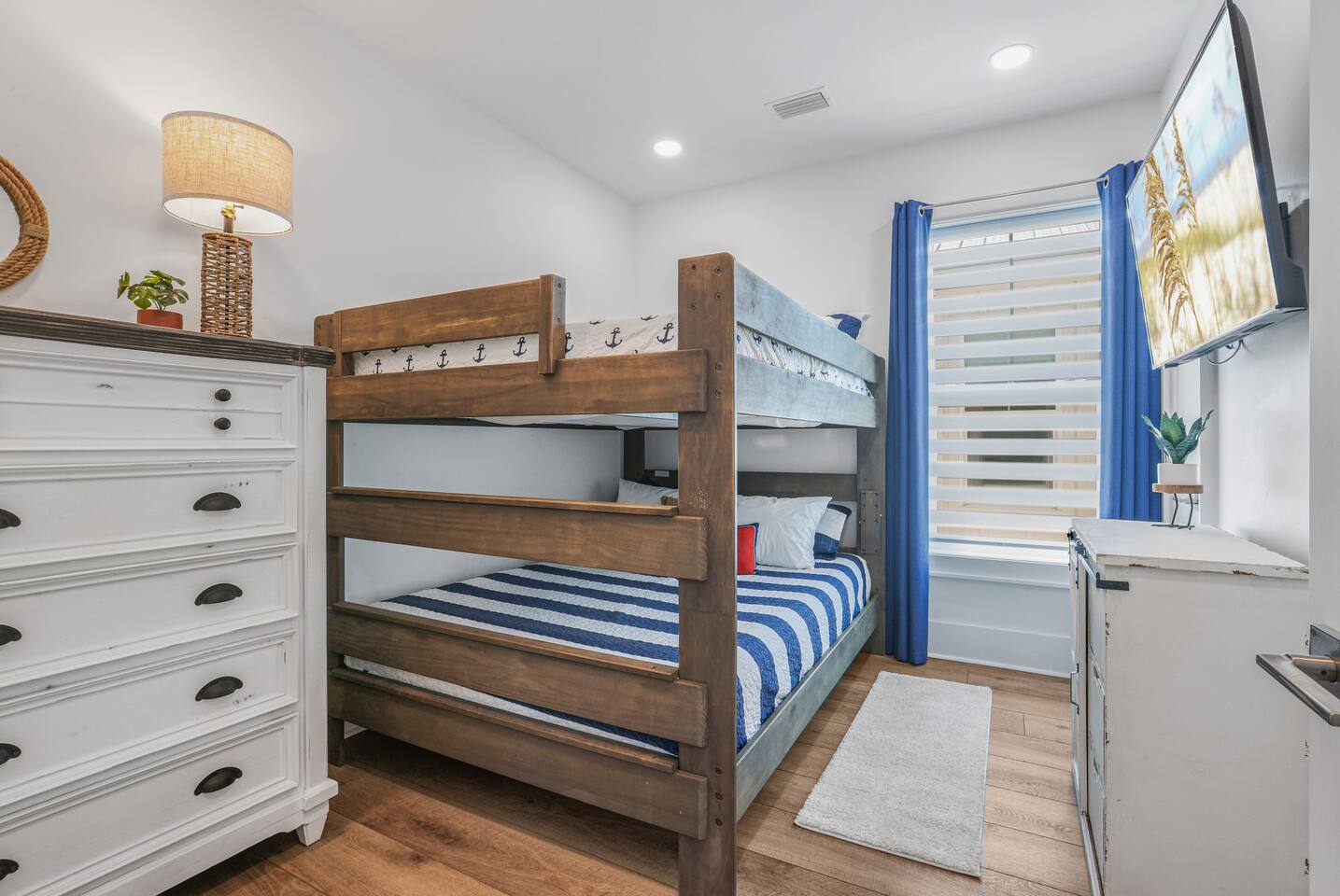 Heated Pool, Beach Views - Easy Access! Sleeps 14